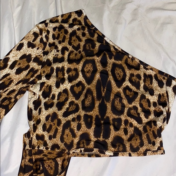 One Shoulder Leopard Top - Picture 2 of 2